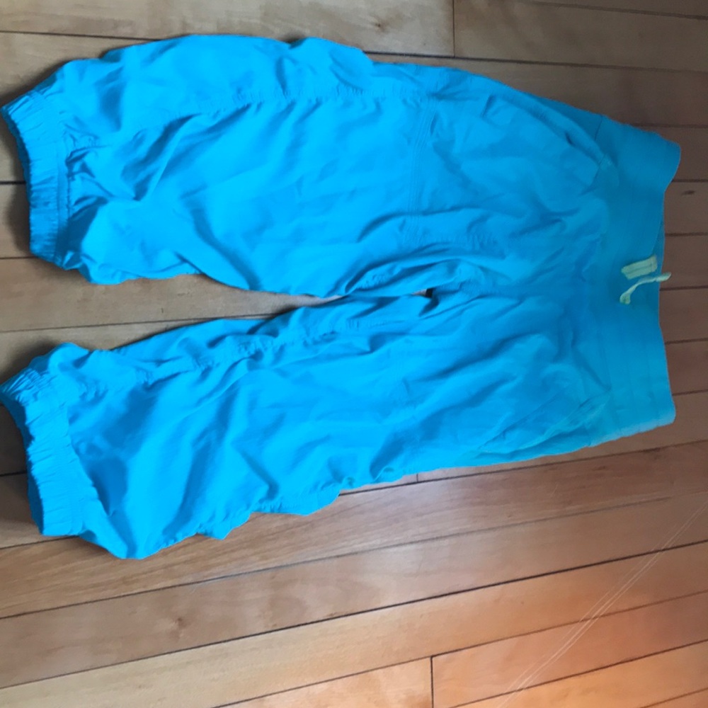 COPY - Ivivva size 8 cargo pants